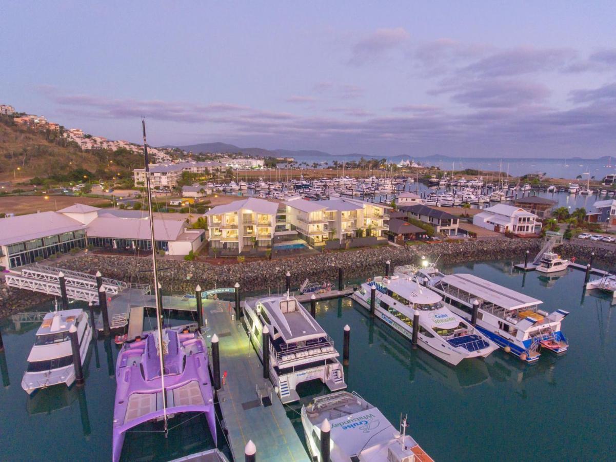 Готель Harbour Cove Ерлі-Біч Екстер'єр фото
